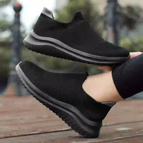 2023 New Comfortable High shoes man and womens classic sneakers Durable White Flat Canvas Shoes size 35-44